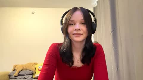 Snapshot of leonidadesantiago chatting on 05.24.26 Reily online show from 05.24.26