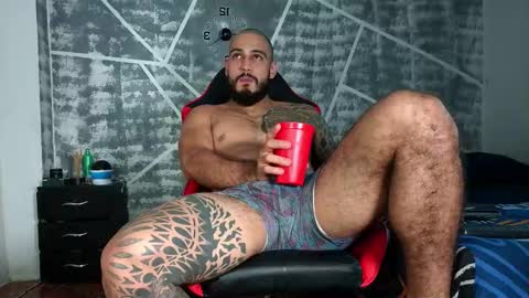 Snapshot of leonidas_k18 chatting on 10.05.25 ANDRES online show from 10.05.25