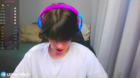 leonkissboy online show from 03.25.26
