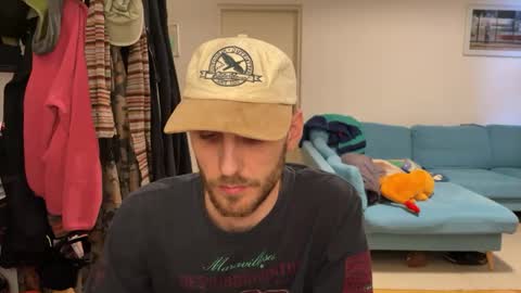 Leon online show from 02.02.26