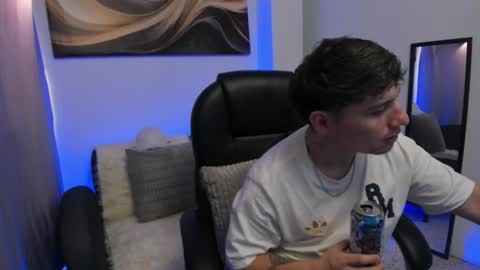 Snapshot of leoo_miller chatting on 02.06.26 Leo online show from 02.06.26