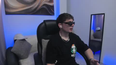 Snapshot of leoo_miller chatting on 02.07.26 Leo online show from 02.07.26