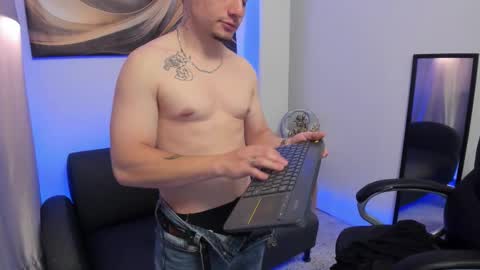 Snapshot of leoo_miller chatting on 02.14.26 Leo online show from 02.14.26