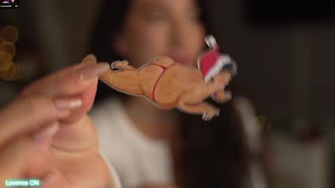 Leora online show from 12.14.24