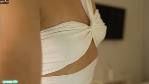 Leora online show from 02.28.25