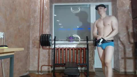 Snapshot of leoroman chatting on 02.23.25 leoroman online show from 02.23.25