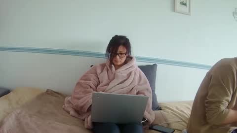 Snapshot of lepetitfeet chatting on 02.18.25 LePetitFeet1 online show from 02.18.25