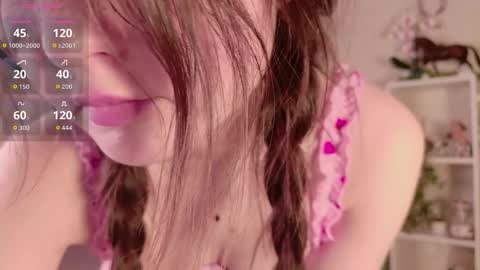 Nicole Moore online show from 04.15.26