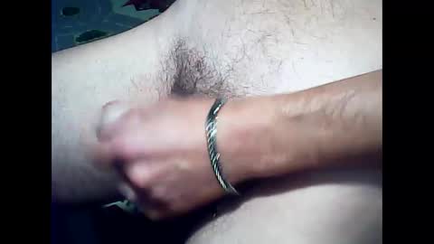 Snapshot of leroi_1981_ chatting on 10.08.25 leroi_1981_ online show from 10.08.25