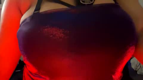 Snapshot of lesbisexualll chatting on 03.19.26 lesbisexualll online show from 03.19.26