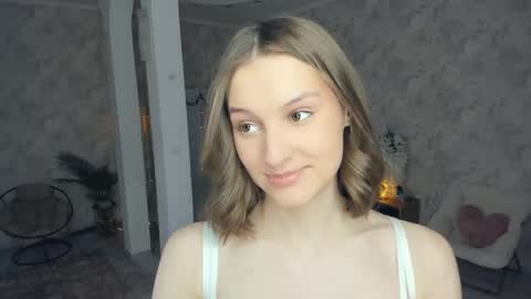 Snapshot of lesigrace chatting on 04.19.26 Sanem online show from 04.19.26