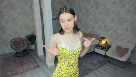 Snapshot of lesigrace chatting on 05.10.26 Sanem online show from 05.10.26