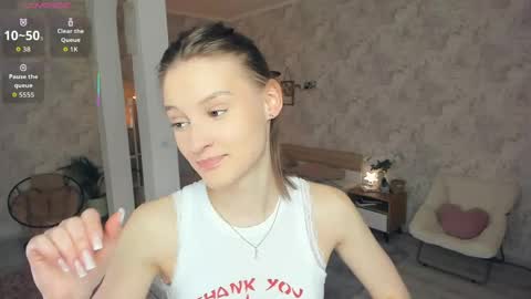 Snapshot of lesigrace chatting on 06.08.26 Sanem online show from 06.08.26