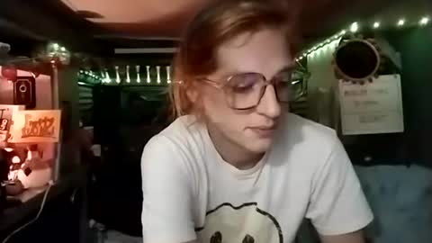 LesleyGumGrass- The Boring Trans girl online show from 11.18.25