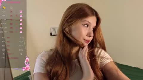 Snapshot of leslie__williams chatting on 09.18.25 Tracy online show from 09.18.25