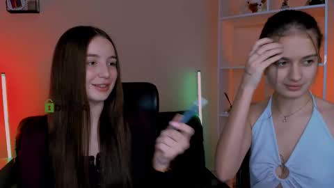 leslie_bird online show from 11.27.25