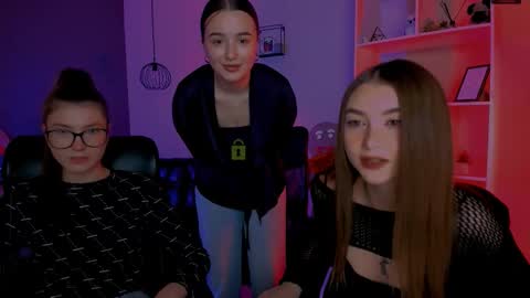 leslie_bird online show from 01.07.26