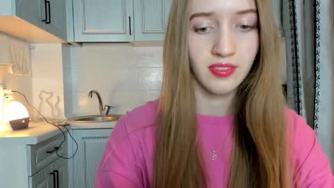  LESLIE   online show from 10.07.25