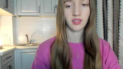  LESLIE   online show from 11.21.25