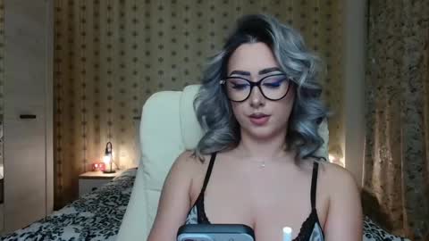 Snapshot of leslie_secret chatting on 01.16.25 leslie_secret online show from 01.16.25