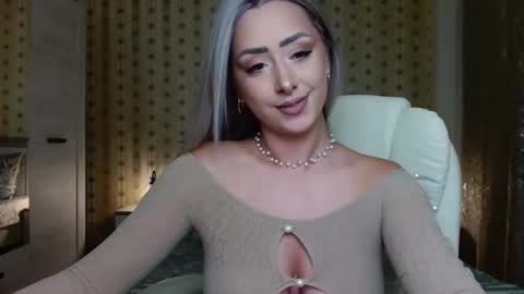 Snapshot of leslie_secret chatting on 09.13.25 leslie_secret online show from 09.13.25