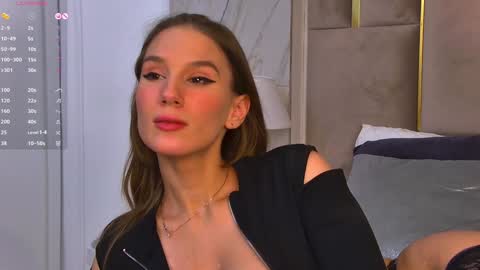 Leslie online show from 02.05.25