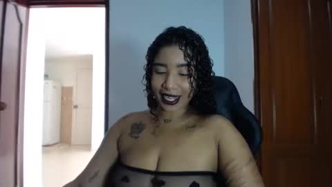 lesly online show from 02.19.25