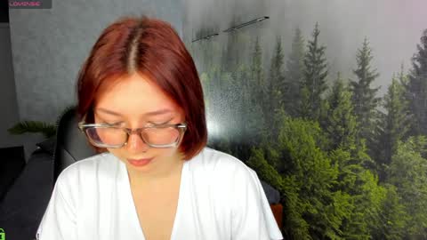 Snapshot of lessi_grace chatting on 04.07.26 Lessi online show from 04.07.26
