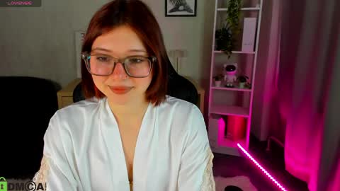 Snapshot of lessi_grace chatting on 04.20.26 Lessi online show from 04.20.26