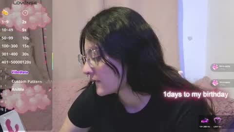 Snapshot of lessliee chatting on 05.12.26 lessliee online show from 05.12.26