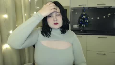 Snapshot of lesssi_ chatting on 12.31.24 Alison online show from 12.31.24