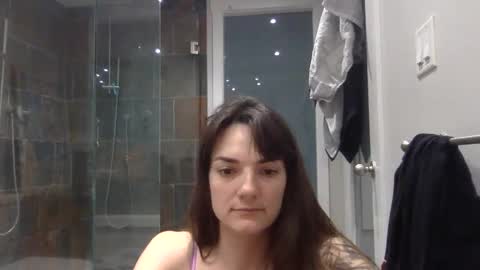 Snapshot of letjennybe chatting on 02.04.26 strawberrywatermelonpink22 online show from 02.04.26