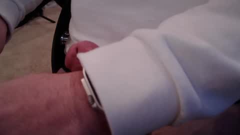 letmestrokeit online show from 01.10.25