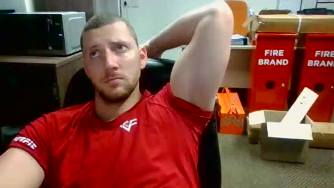 Snapshot of letsbeadventurous chatting on 03.07.25 The Silent type online show from 03.07.25