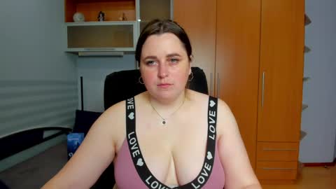 Naomi online show from 05.26.26