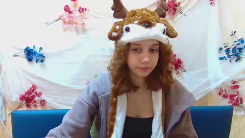 letty_curly online show from 12.18.24