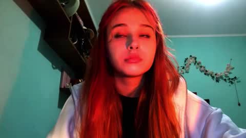 Lola online show from 04.28.26