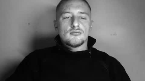 Snapshot of lev1ngston chatting on 12.15.25 lev1ngston online show from 12.15.25