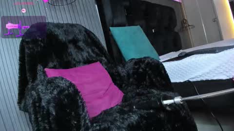 levana1 online show from 11.19.25