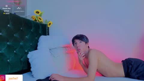 Levi  online show from 02.25.26