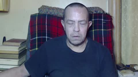 Snapshot of levon48 chatting on 02.05.25 levon48 online show from 02.05.25