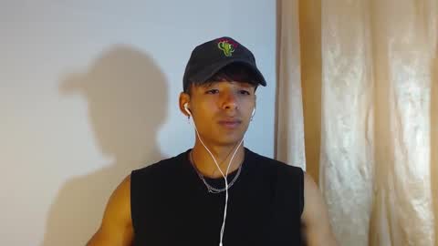 Snapshot of lewis_ly chatting on 02.11.26 i am lewis ly EDUARDO MEMDOZA15 online show from 02.11.26