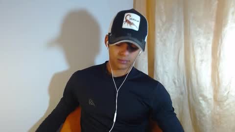 Snapshot of lewis_ly chatting on 02.12.26 i am lewis ly EDUARDO MEMDOZA15 online show from 02.12.26