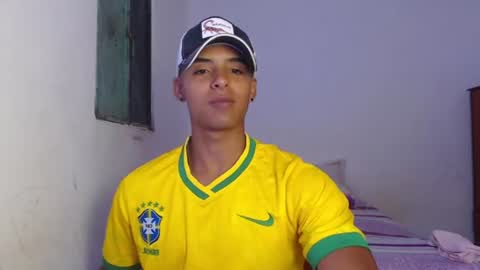 Snapshot of lewis_ly chatting on 07.02.26 i am lewis ly EDUARDO MEMDOZA15 online show from 07.02.26