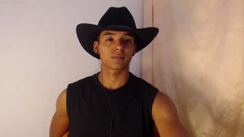 Snapshot of lewis_ly chatting on 07.12.26 i am lewis ly EDUARDO MEMDOZA15 online show from 07.12.26