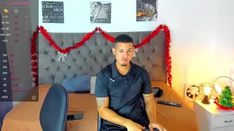 Snapshot of lewishamiltom chatting on 12.14.24 lewis online show from 12.14.24