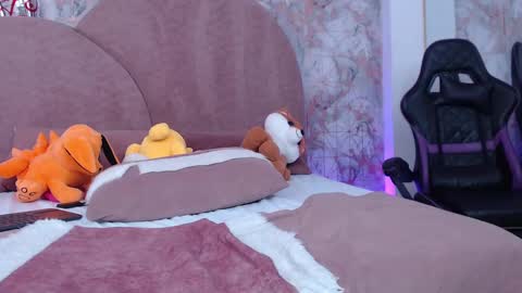 LexaDeRuso online show from 02.22.25