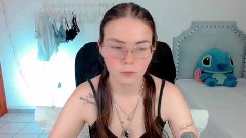 Lexas Room online show from 12.17.25