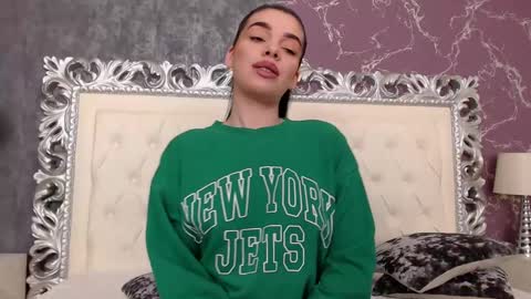 Snapshot of lexi__vicious chatting on 01.11.25 lexi__vicious online show from 01.11.25