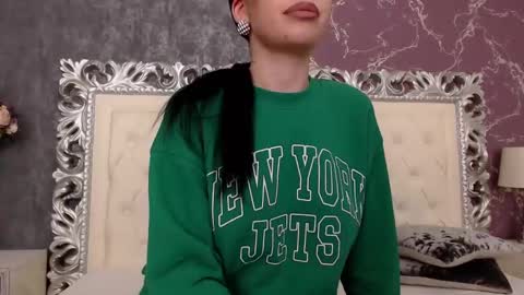 Snapshot of lexi__vicious chatting on 02.17.25 lexi__vicious online show from 02.17.25